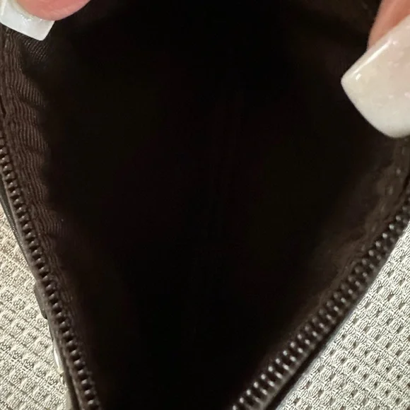 Coach leather  wristlet - Picture 3 of 3